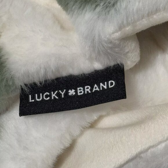 Lucky Brand Shamrock 4 Leaf Clover Faux Fur Throw Blanket Green St Patricks Day - Picture 7 of 9